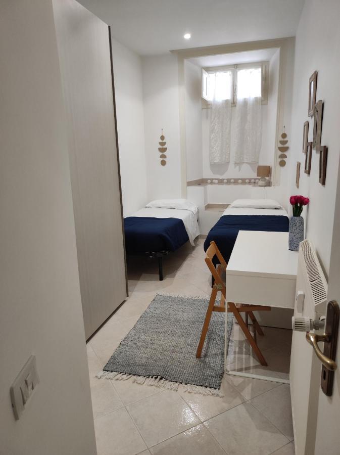 Apartment House For Families And Friends Rom